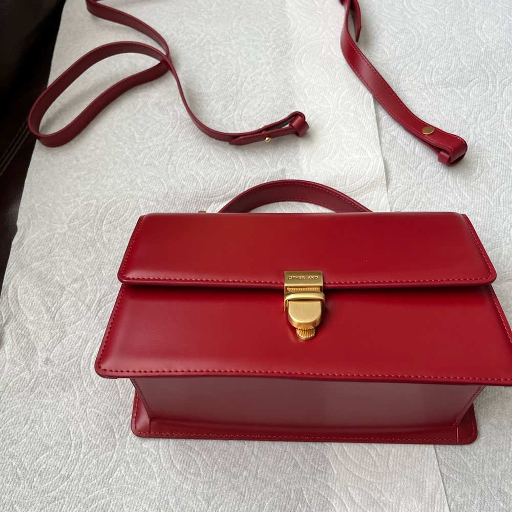 W Concept And Other Scarlet Shoulder Bag. NWOT. Missing Dust bag